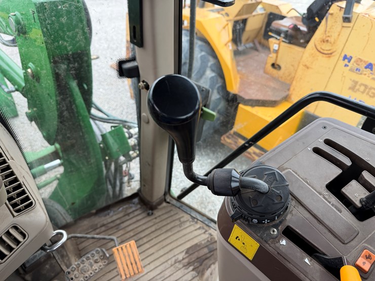 john-deere-6420-image-10