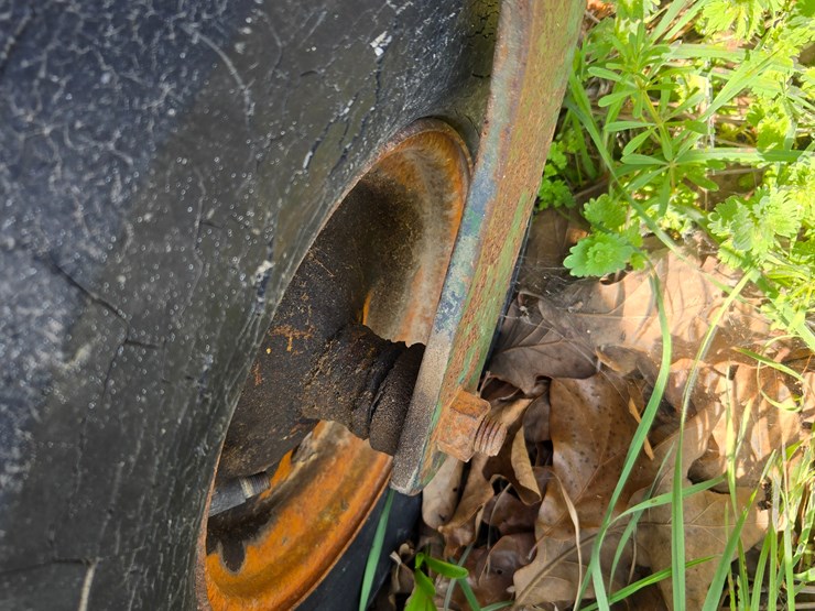 john-deere-350-image-14