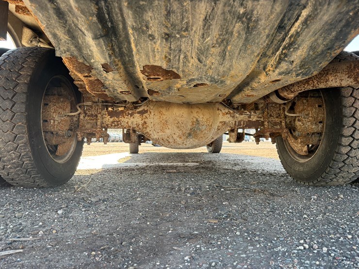 2012-ford-f550-xl-image-34