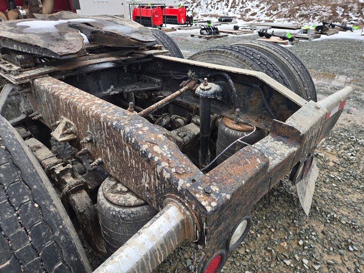 2007-peterbilt-387-image-35