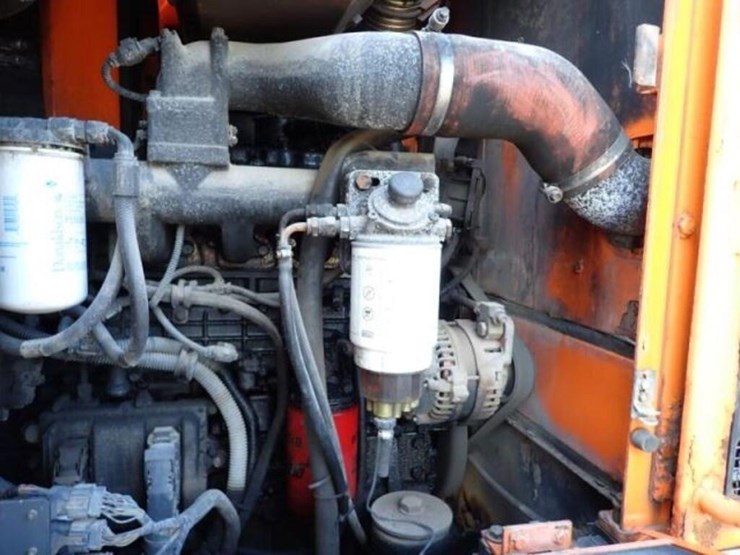 2010-doosan-dl250-image-57