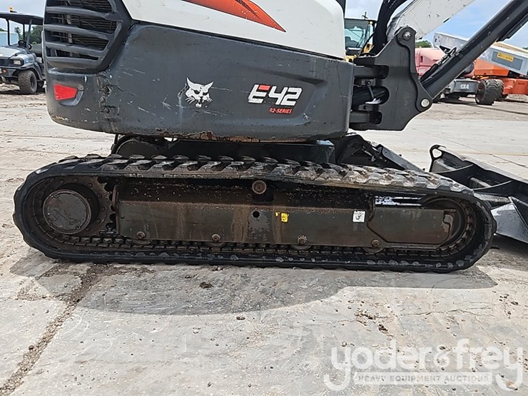 2021-bobcat-e42-image-7