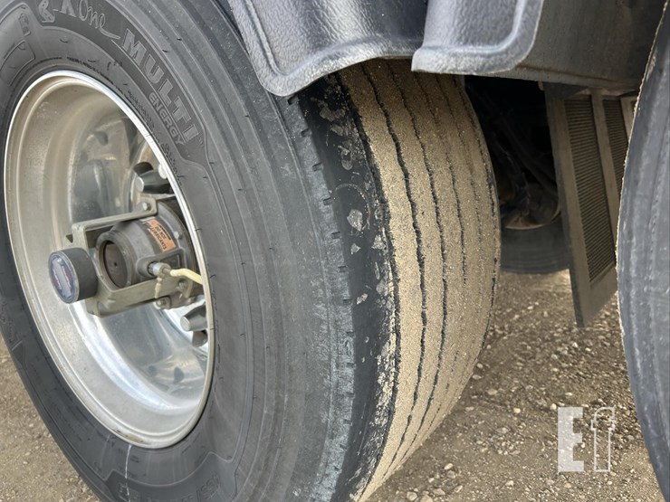 2025-wilson-grain-trailer-image-32