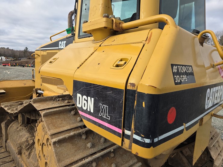 caterpillar-d6n-xl-image-24