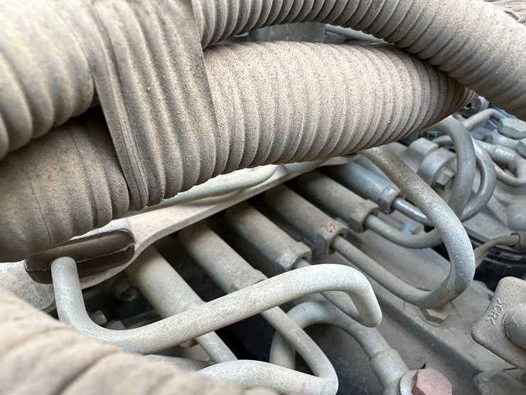 2020-hino-268-image-32