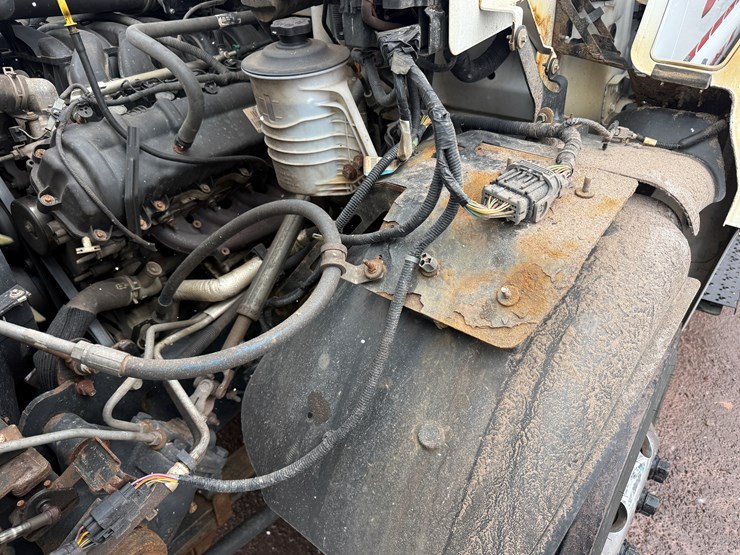 2018-ford-f650-image-46