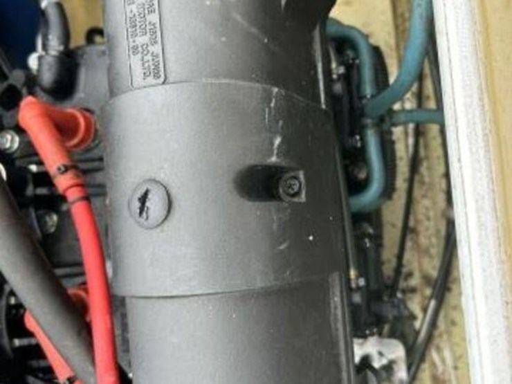 inoperable-1998-yamaha-wave-runner-gp760-pwc-yama2-image-23