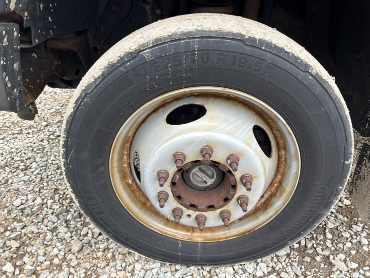 2008-ford-f550-xl-image-51