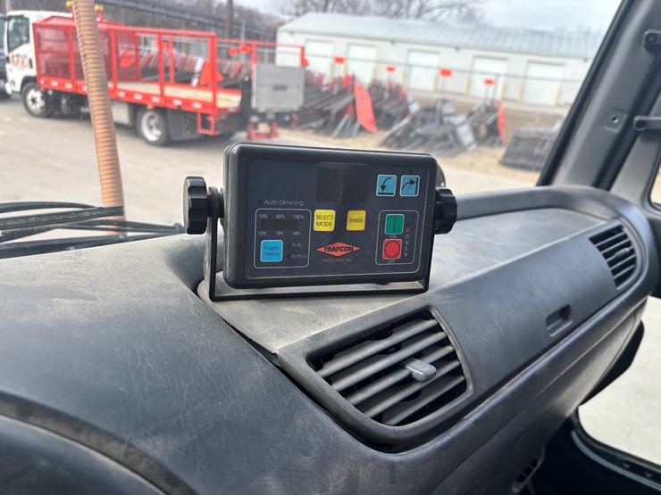 2005-gmc-t7500-image-20