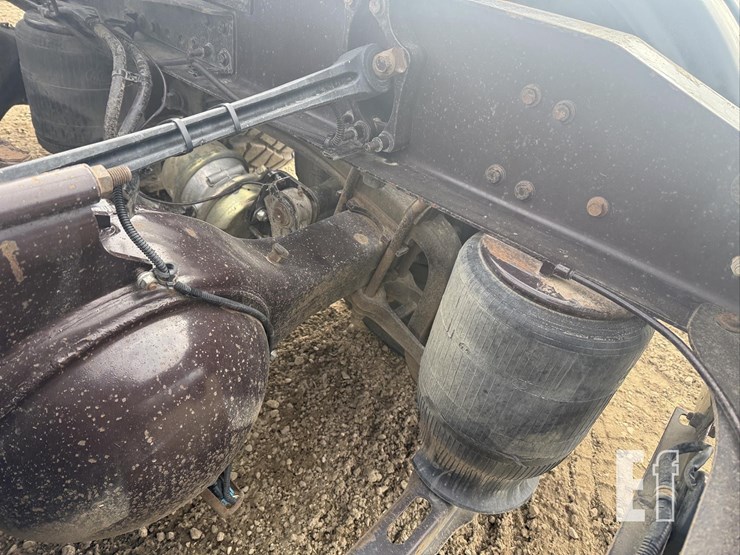 2007-mack-pinnacle-cxp613-image-22