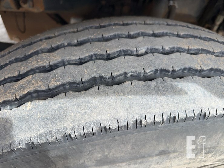 2005-kenworth-t800-image-40