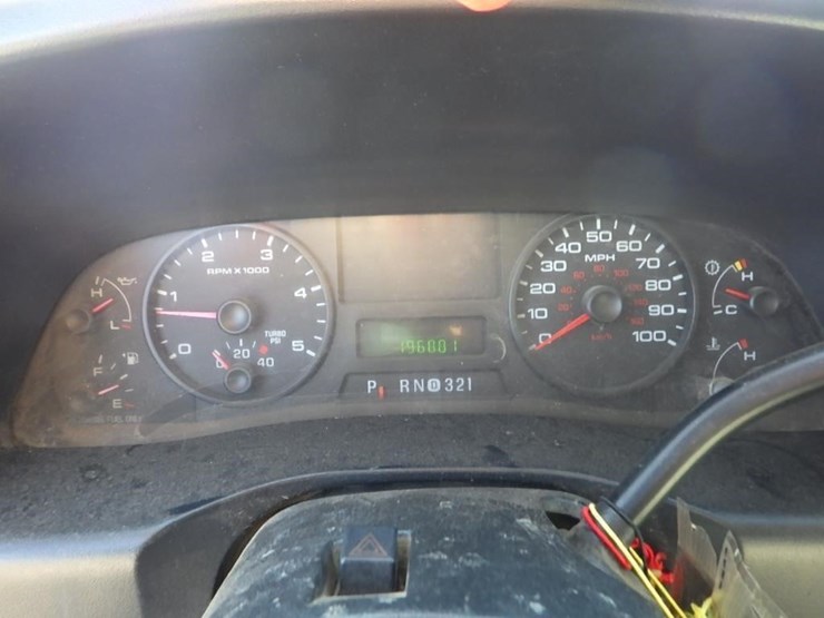 2005-ford-f450-image-28