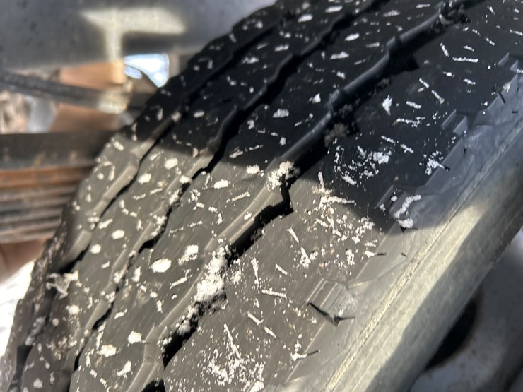 2021-ford-f550-image-90