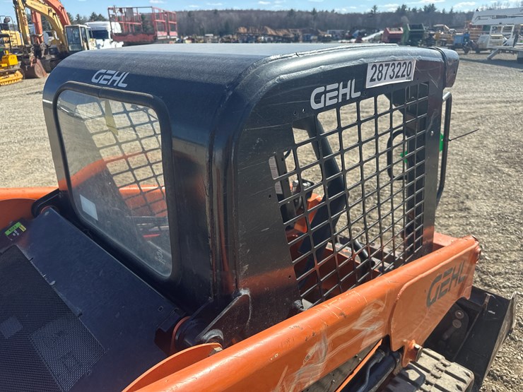 2020-gehl-rt105-image-11