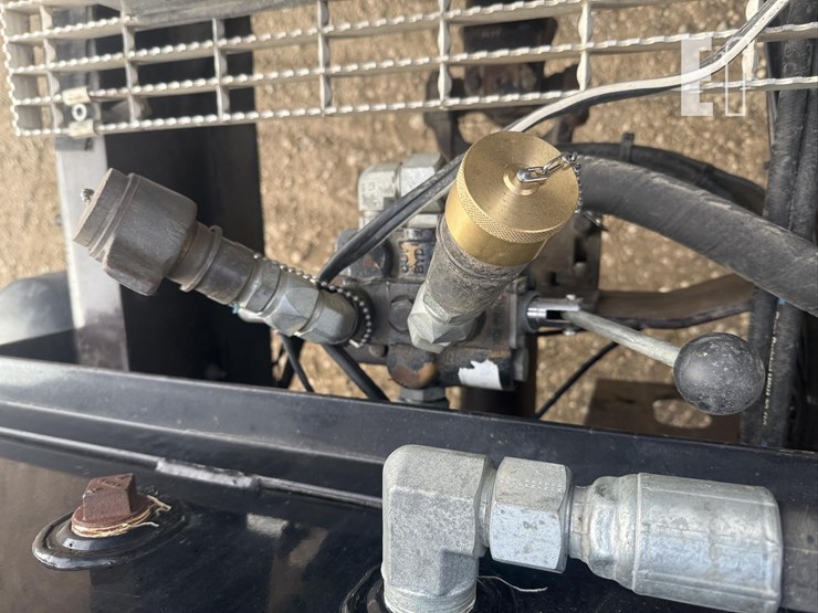 2007-mack-pinnacle-cxp613-image-33