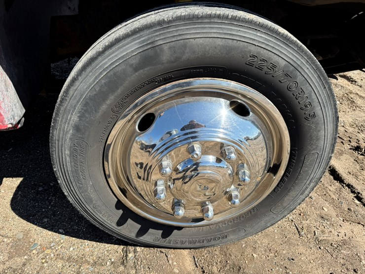 1999-ford-f550-image-61