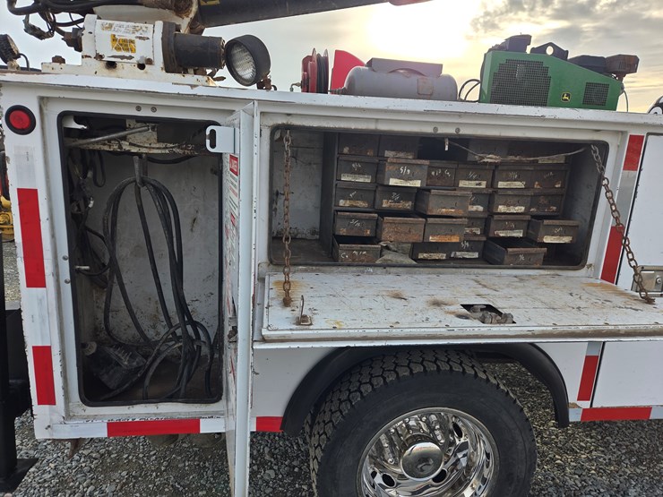 2018-ford-f550-xl-image-19