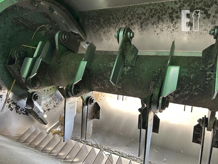 2012-john-deere-s690-image-33