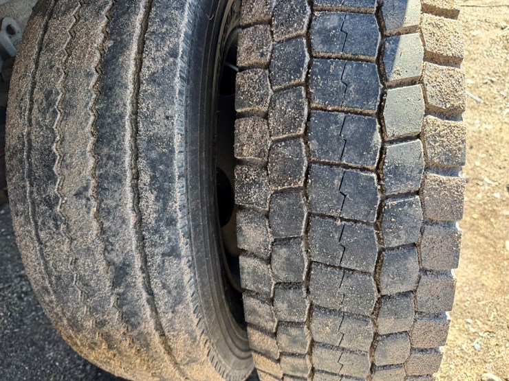 1999-ford-f550-image-60