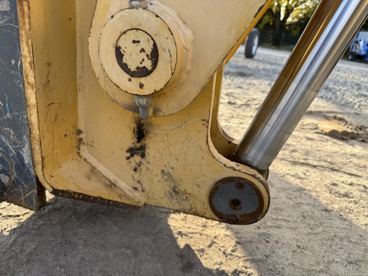 2013-gehl-dl11-image-59