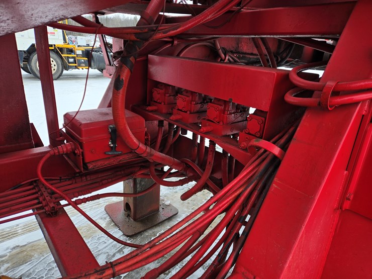 1994-massey-ferguson-8-image-76