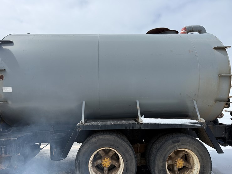 #2018-•-1978-international-f-2275-tandem-axle-water-truck-image-29