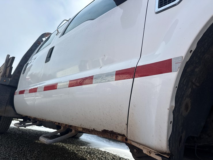 2010-ford-f350-image-15