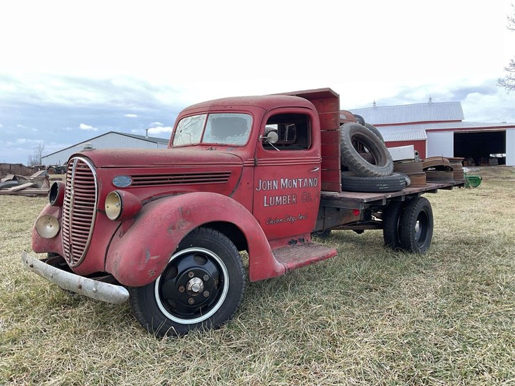 1938-ford-flatbed-truck-image-1