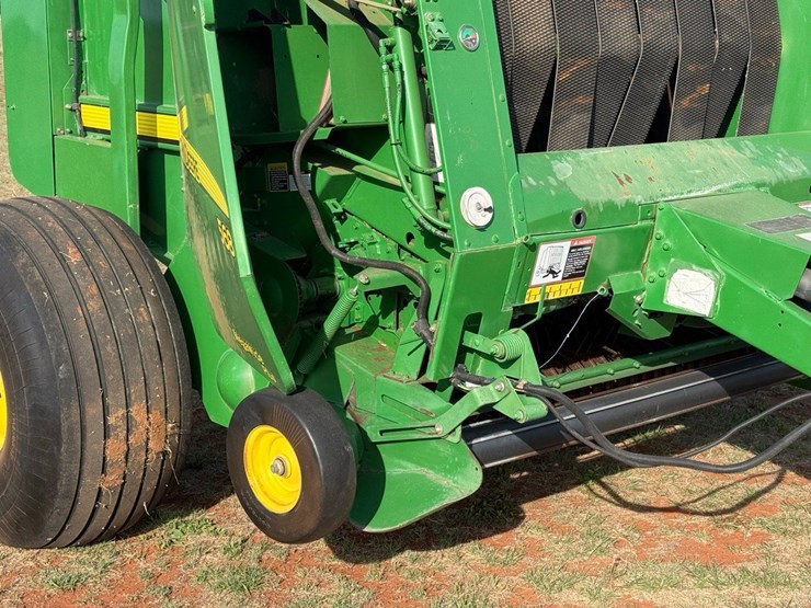 john-deere-568-image-4