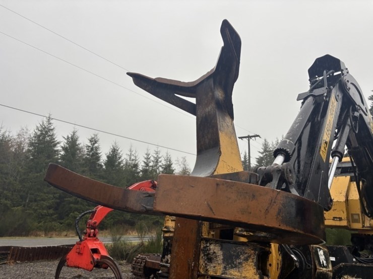 2017-tigercat-lx830d-image-19