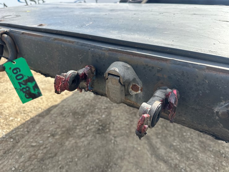 2010-massey-ferguson-8-image-14