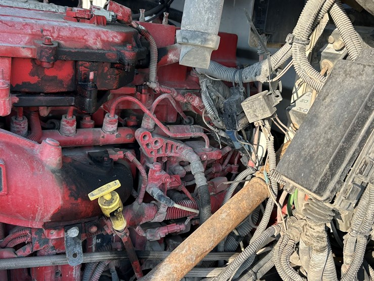 peterbilt-365-image-80