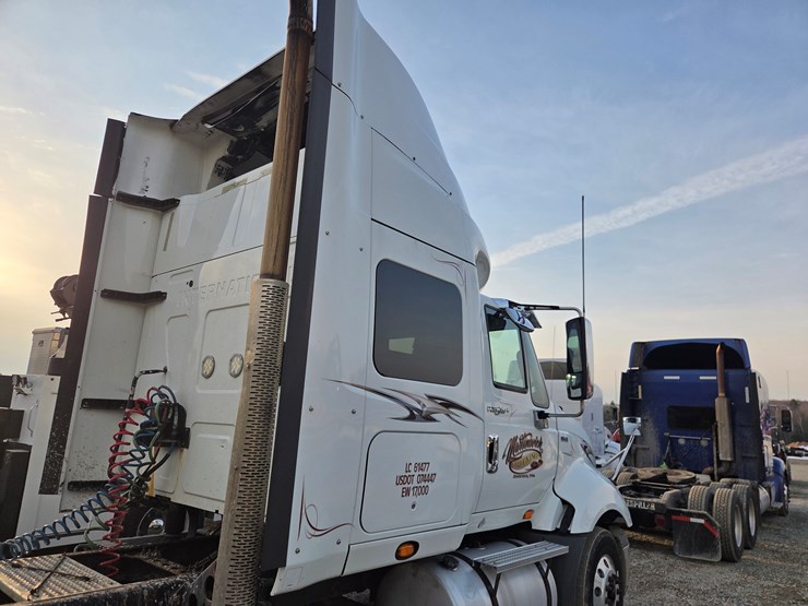 2013-international-prostar-image-15