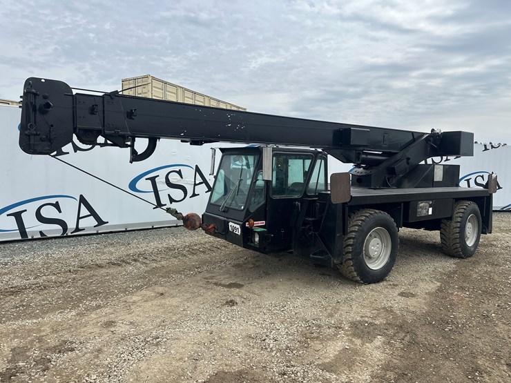 massey-ferguson-8-image-1