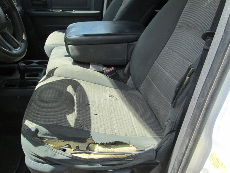 2012-dodge-2500-image-27