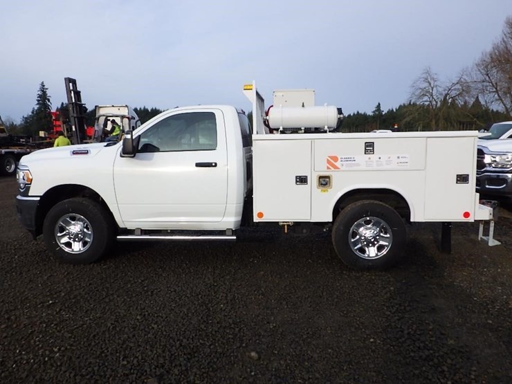 2024-dodge-ram-2500-image-8