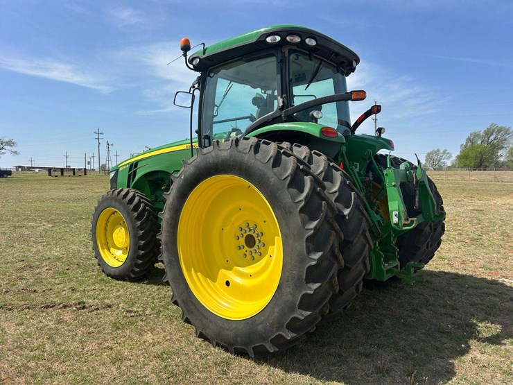 2017-john-deere-8270r-image-35