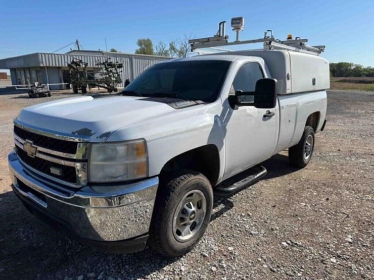 2011-chevrolet-2500-image-1