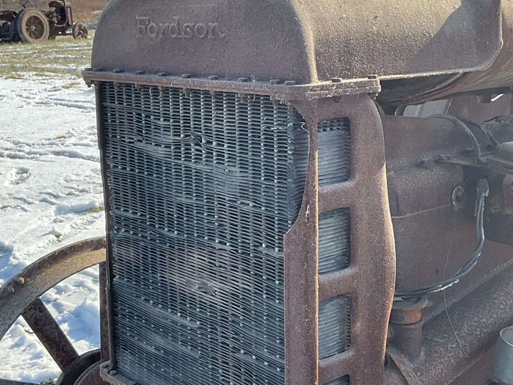 fordson-ladder-side-radiator-image-10