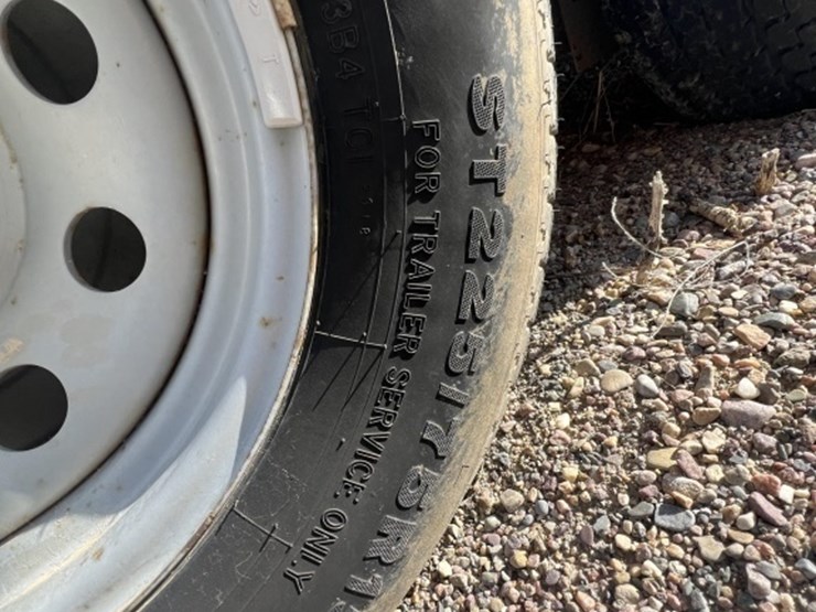 2013-w-w-t/a-cargo-trailer-image-10