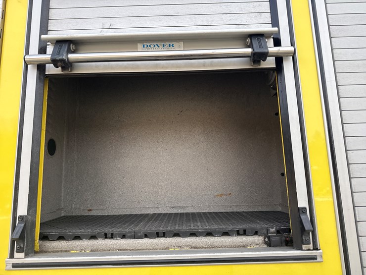 1998-massey-ferguson-8-image-25