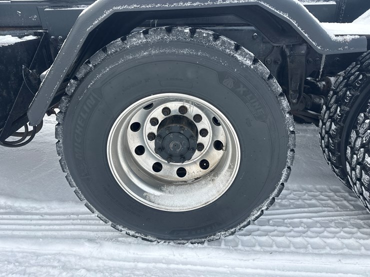 2009-caterpillar-c13-image-69