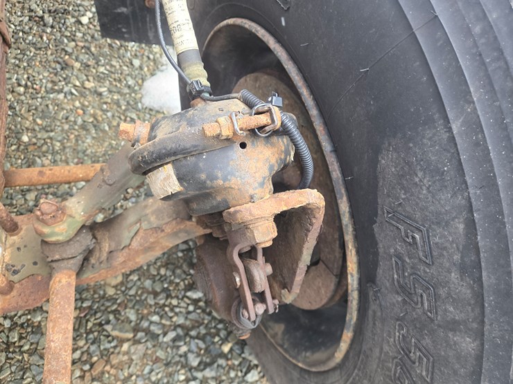 1992-massey-ferguson-8-image-47