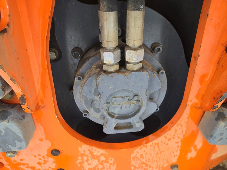 2012-hamm-hd14vv-image-45