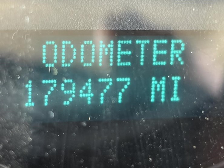 2012-gmc-sierra-2500-image-15