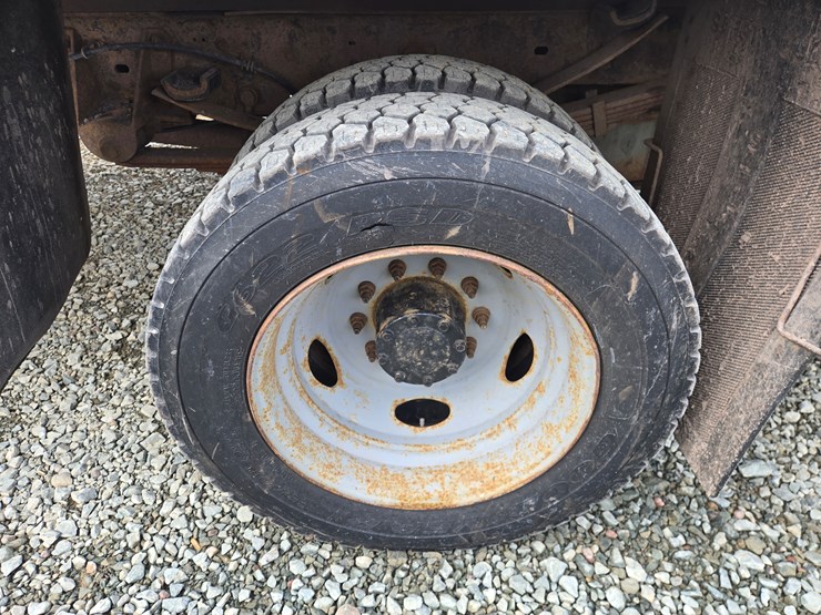 2008-ford-f550-image-60