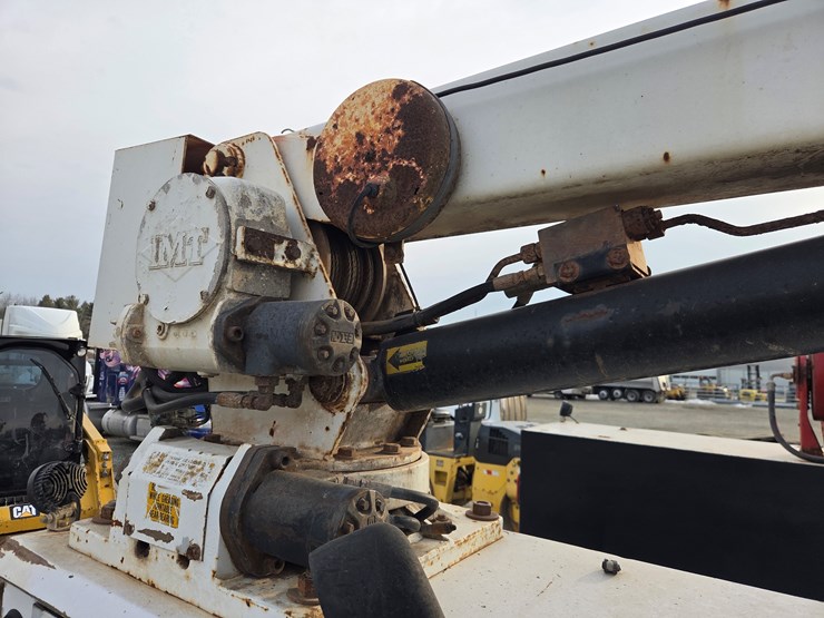 2018-ford-f550-xl-image-34