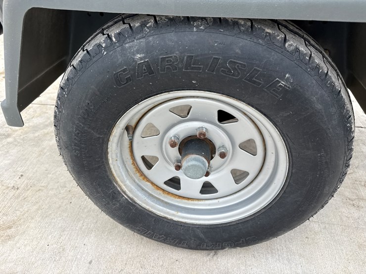 2015-massey-ferguson-8-image-39