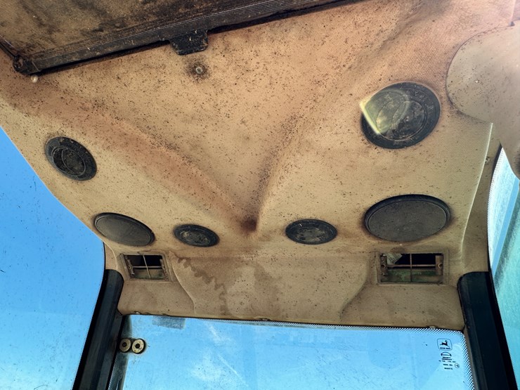 john-deere-3400-image-33