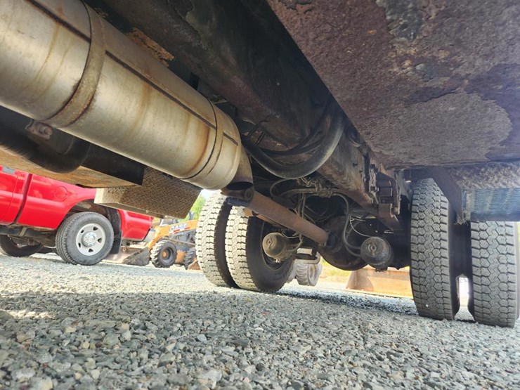 2003-international-durastar-4300-image-54